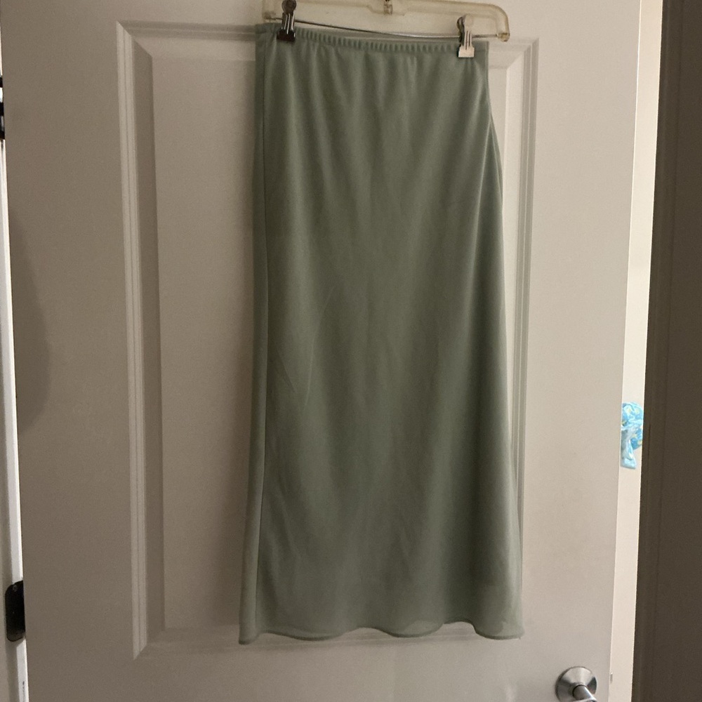 Elegant Green Women's Skirt